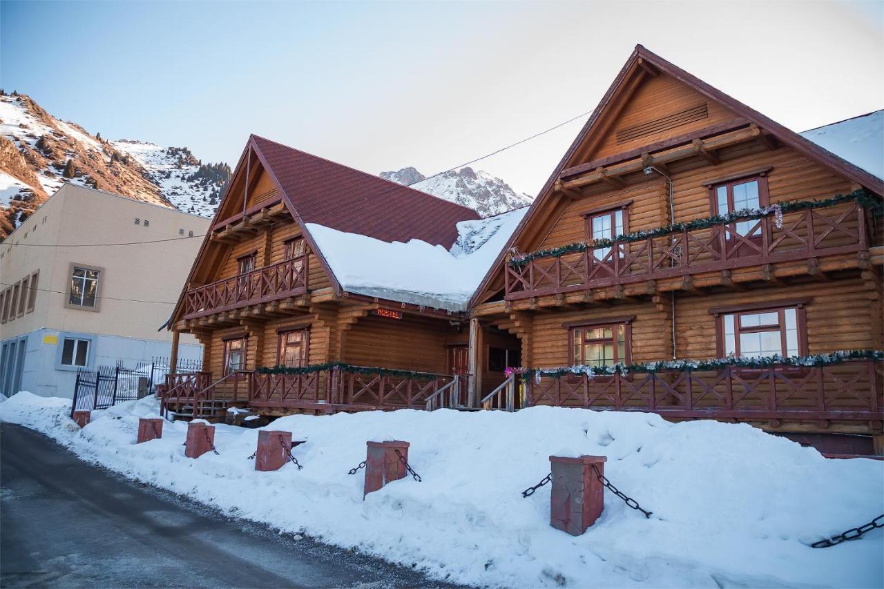 Hostel Shymbulak Almaty Bagian luar foto